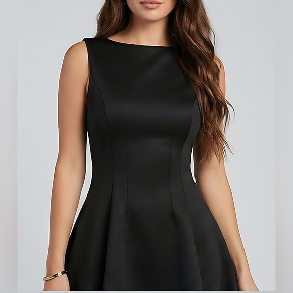 Little Black Dress Flared - Picture 2 of 11